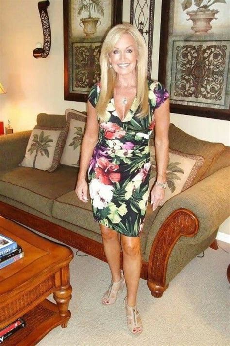 Mom Next Door Porn Pics & Naked Photos